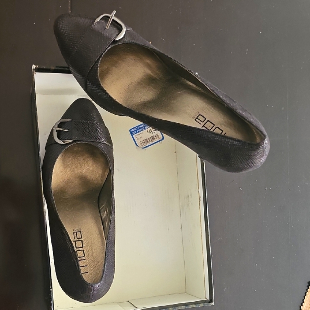 Moda Black Women's Pumps